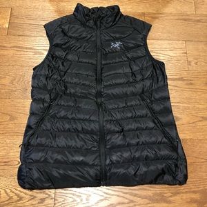 Arc’teryx black cerium vest